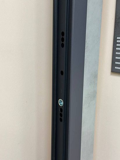 Входная дверь  